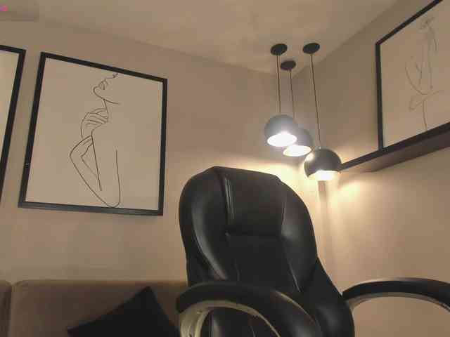 EveBenson webcam