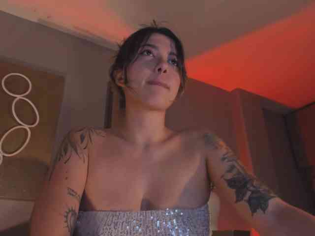 EveBenson webcam