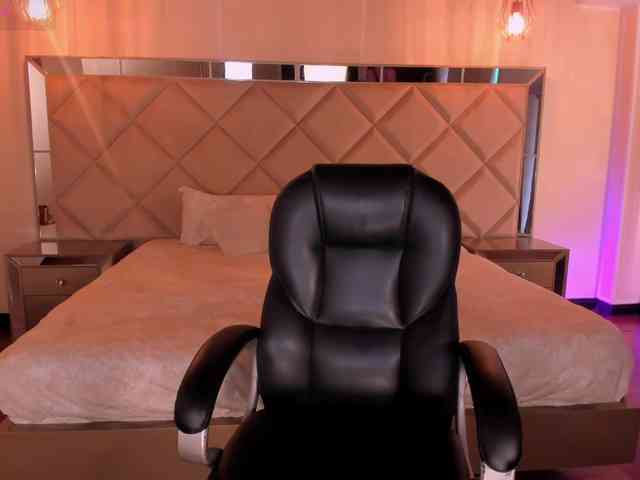 EveBenson webcam