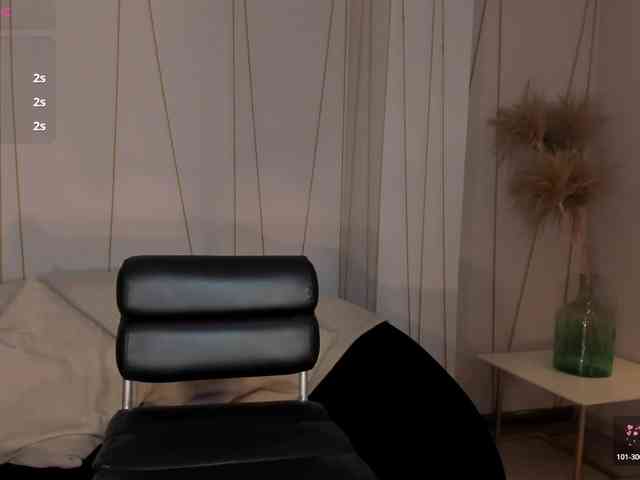 EveBenson webcam