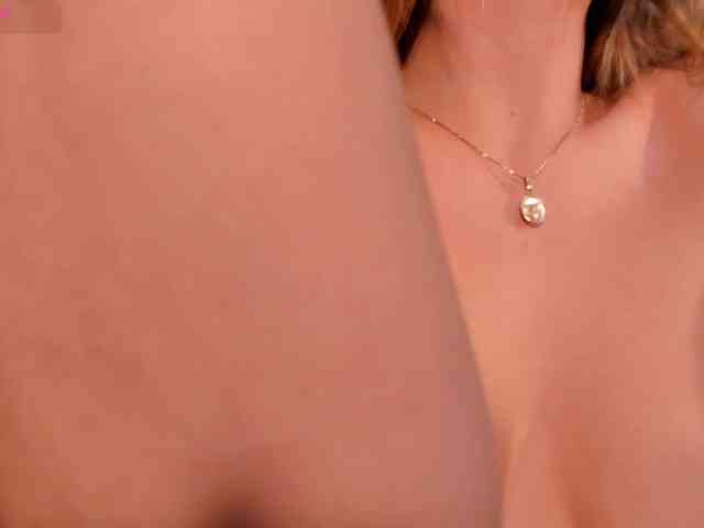 EveBenson webcam