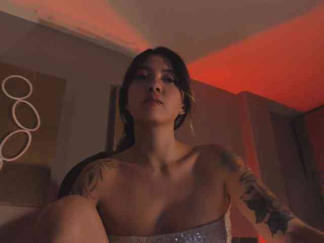 EveBenson webcam