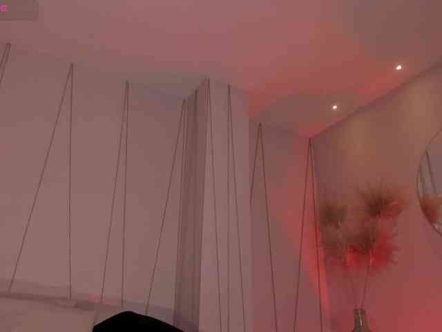 EveBenson webcam