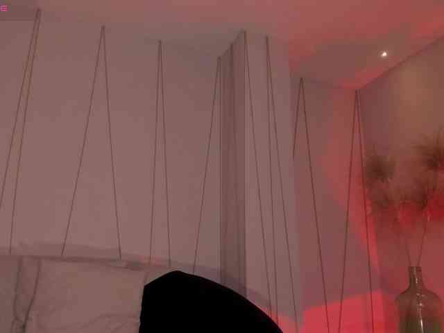 EveBenson webcam