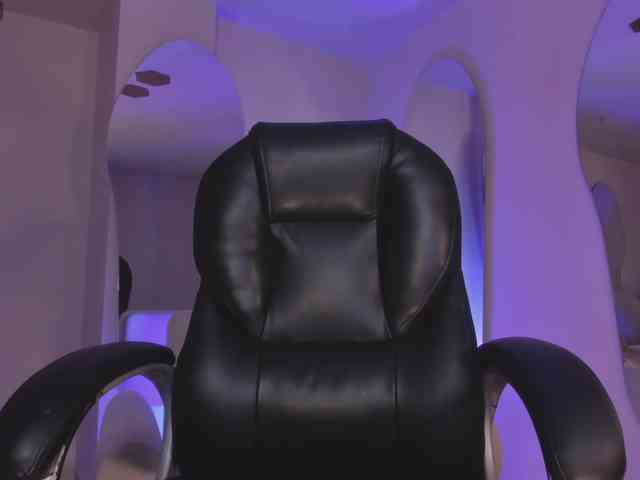 EveBenson webcam