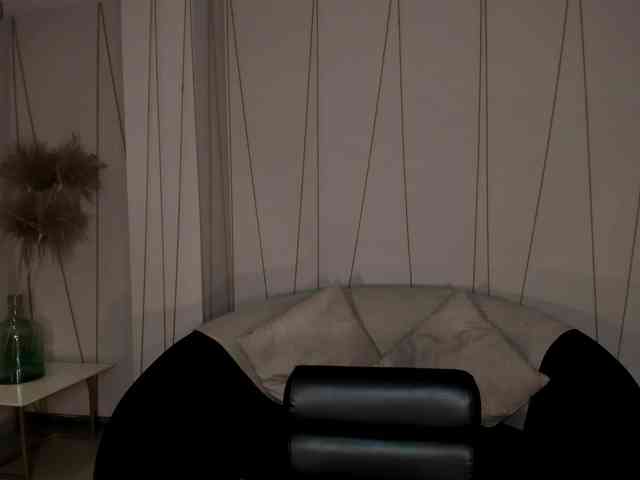 EveBenson webcam