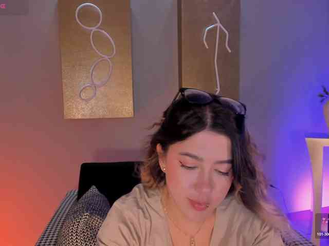 EveBenson Live Webcam on BongaCams