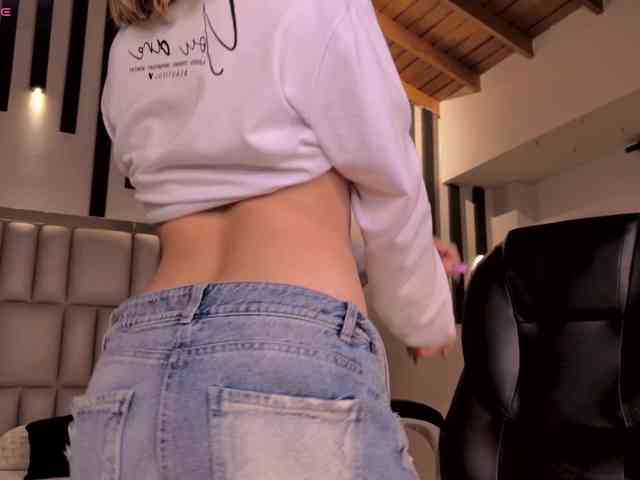 EveBenson webcam