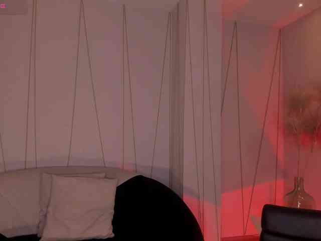 EveBenson webcam
