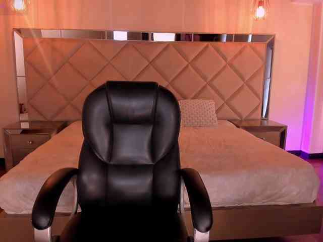 EveBenson webcam