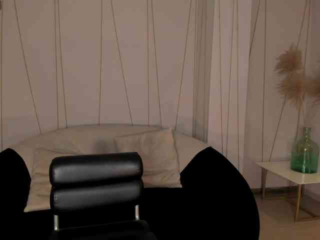 EveBenson webcam