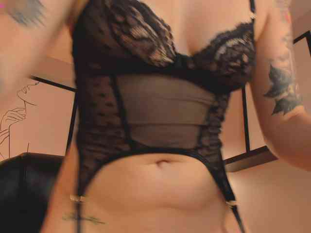 EveBenson webcam