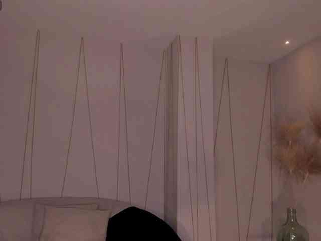 EveBenson webcam