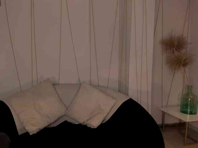 EveBenson webcam