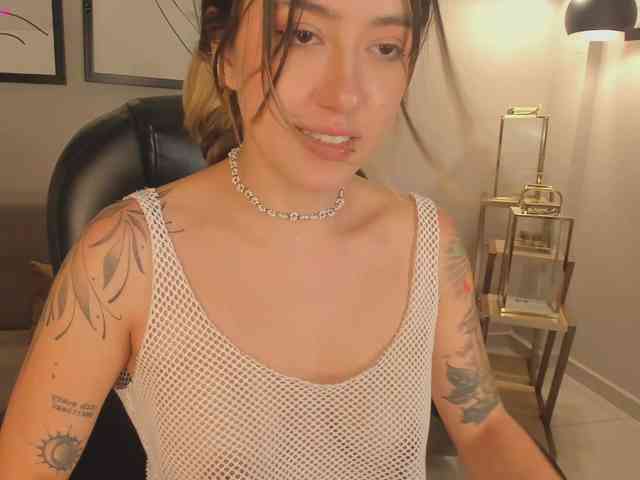EveBenson webcam