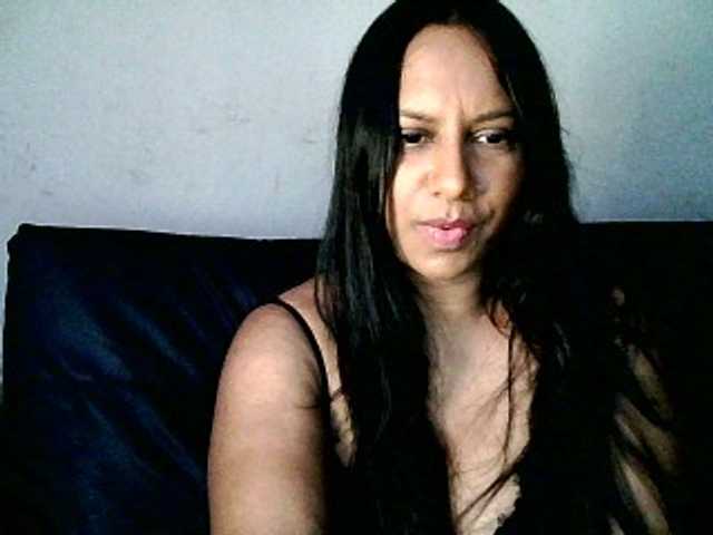 swaness10's BongaCams show and profile