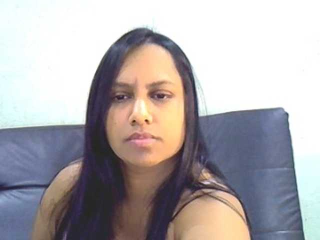 swaness10 live cam on BongaCams