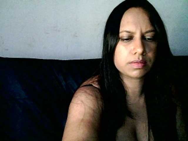 swaness10's BongaCams show and profile