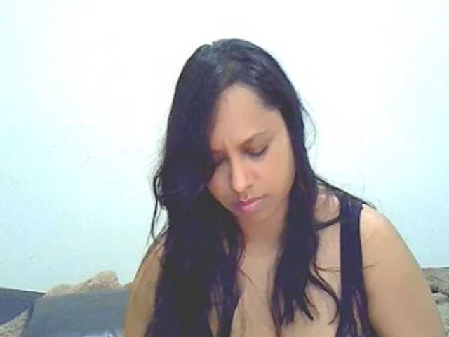 swaness10 live cam on BongaCams