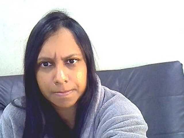 swaness10 live cam on BongaCams