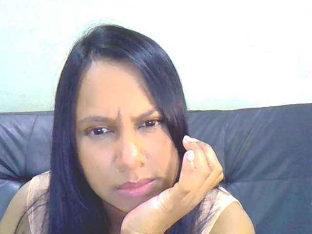 swaness10 live cam on BongaCams