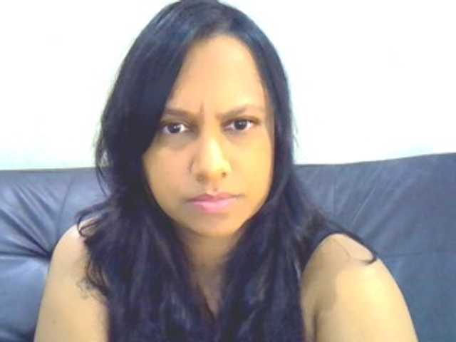 swaness10 live cam on BongaCams