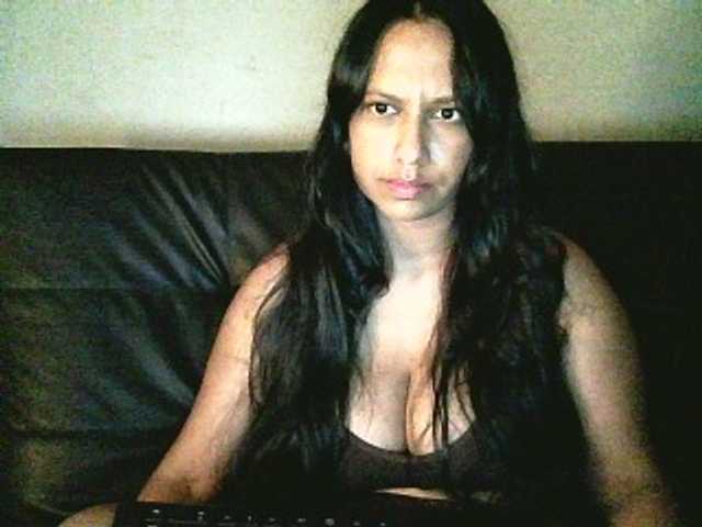 swaness10's BongaCams show and profile