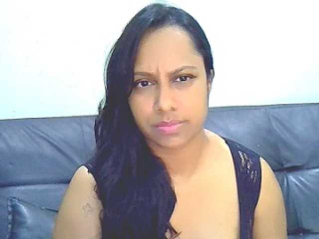 swaness10 live cam on UnifiedCams