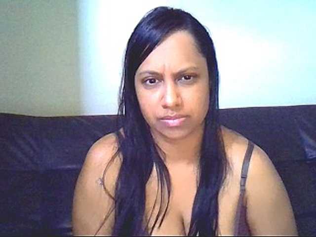 swaness10 live cam on BongaCams
