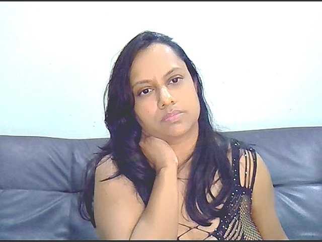 swaness10 live cam on BongaCams