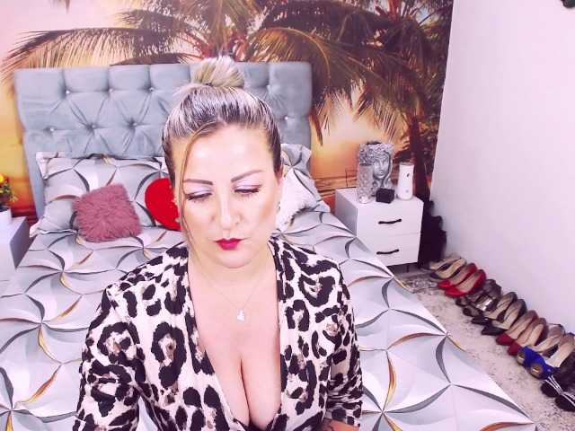 eviajoness live cam on BongaCams
