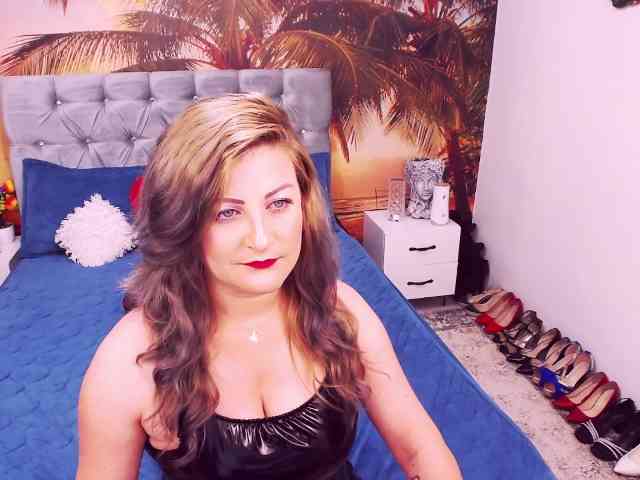 EviaJoness