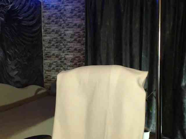 Colibri- Sex Cam Show