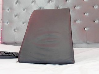 xionela Porn Show