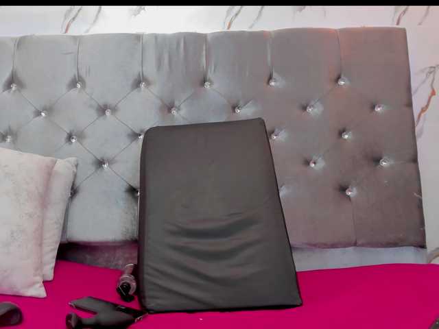 xionelagatee live webcam show