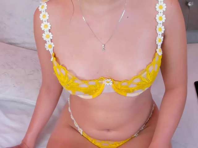 xionela live cam preview