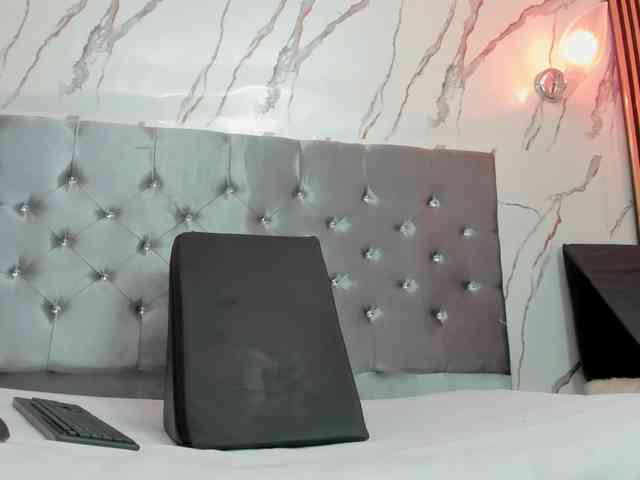 xionela webcam