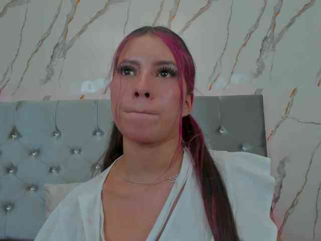 xionela webcam