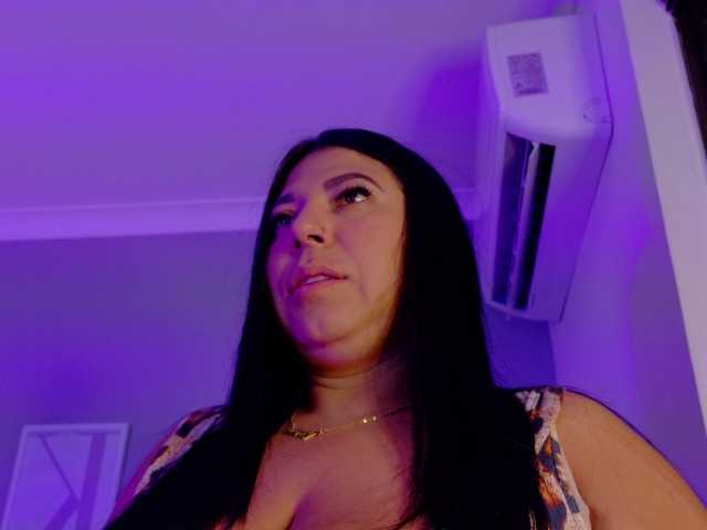 Kendalmiller live cam on BongaCams