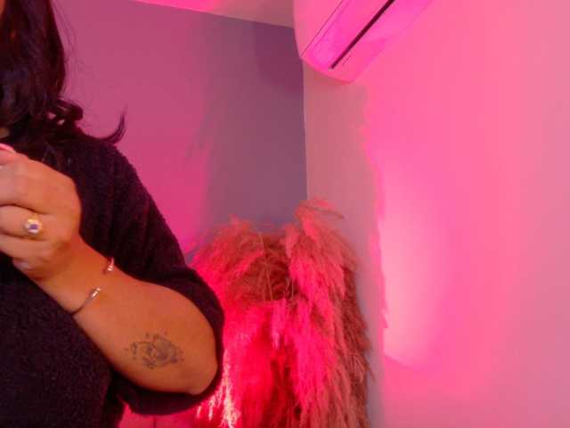 Kendalmiller live cam on BongaCams