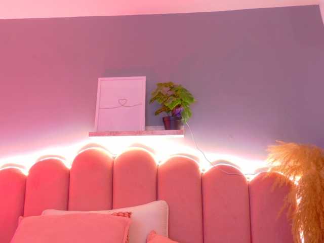 Kendalmiller live cam on BongaCams