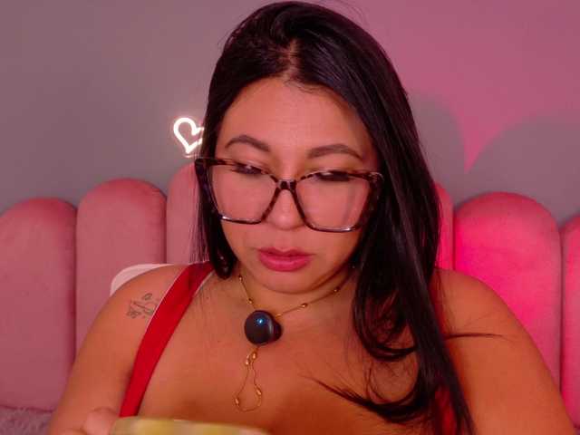 Kendalmiller live cam on BongaCams