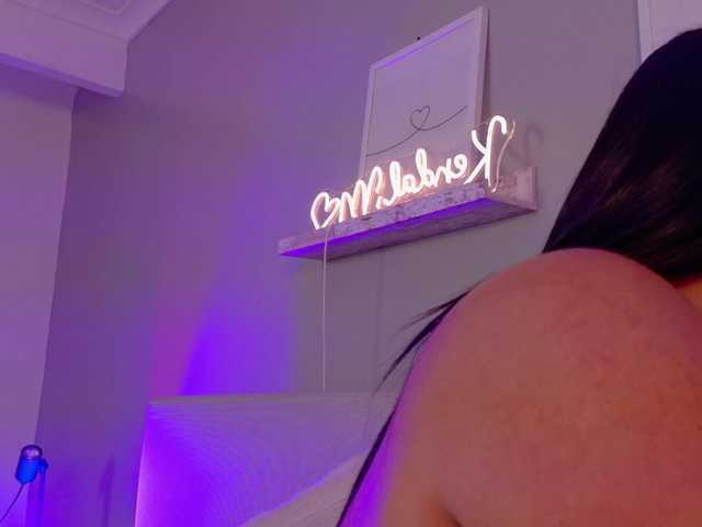 Kendalmiller live cam on BongaCams