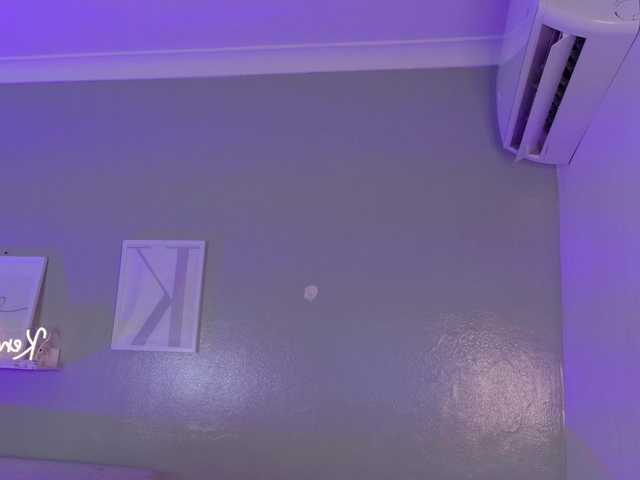 Kendalmiller live cam on BongaCams