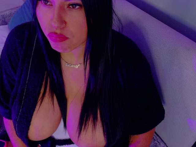 Kendalmiller live cam on BongaCams