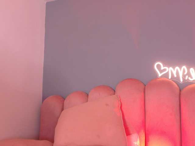 Kendalmiller live cam on BongaCams