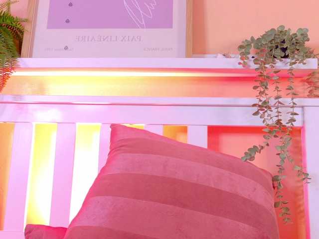 Kendalmiller's BongaCams show and profile