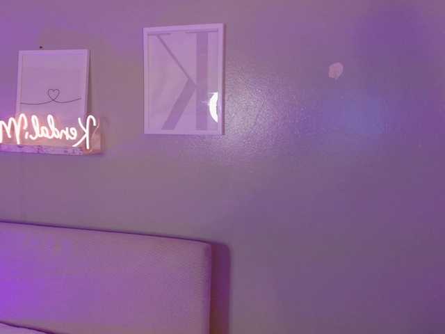 Kendalmiller live cam on BongaCams