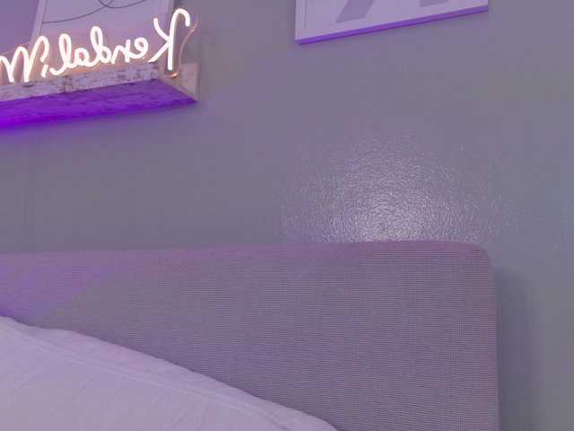 Kendalmiller live webcam show