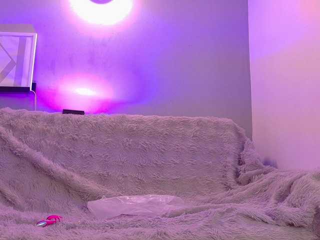 Kendalmiller live cam on BongaCams